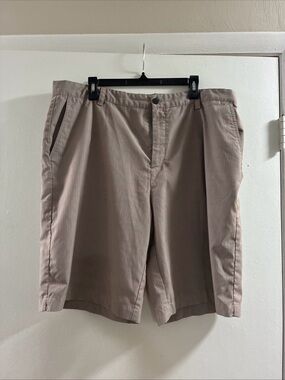 Adidas Golf Performance Men's Flat-Front Taupe Striped Red/Baby Blue Shorts